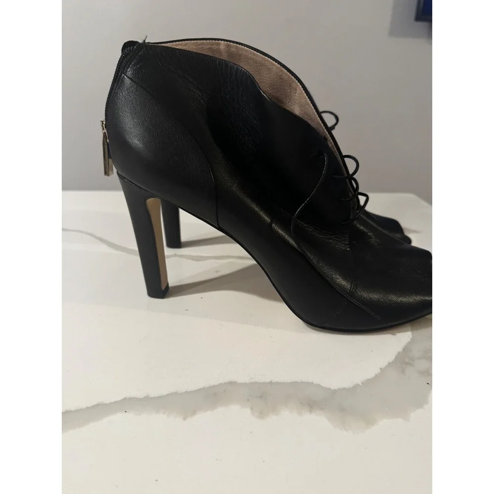 Louise et Cie Black Leather Peep Toe Lace Up Heeled Booties‎ Size 42